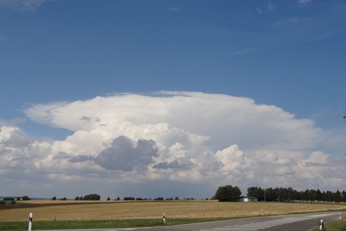 Extremwetter am Wochenende: Auf 40 Grad folgen schwere Gewitter