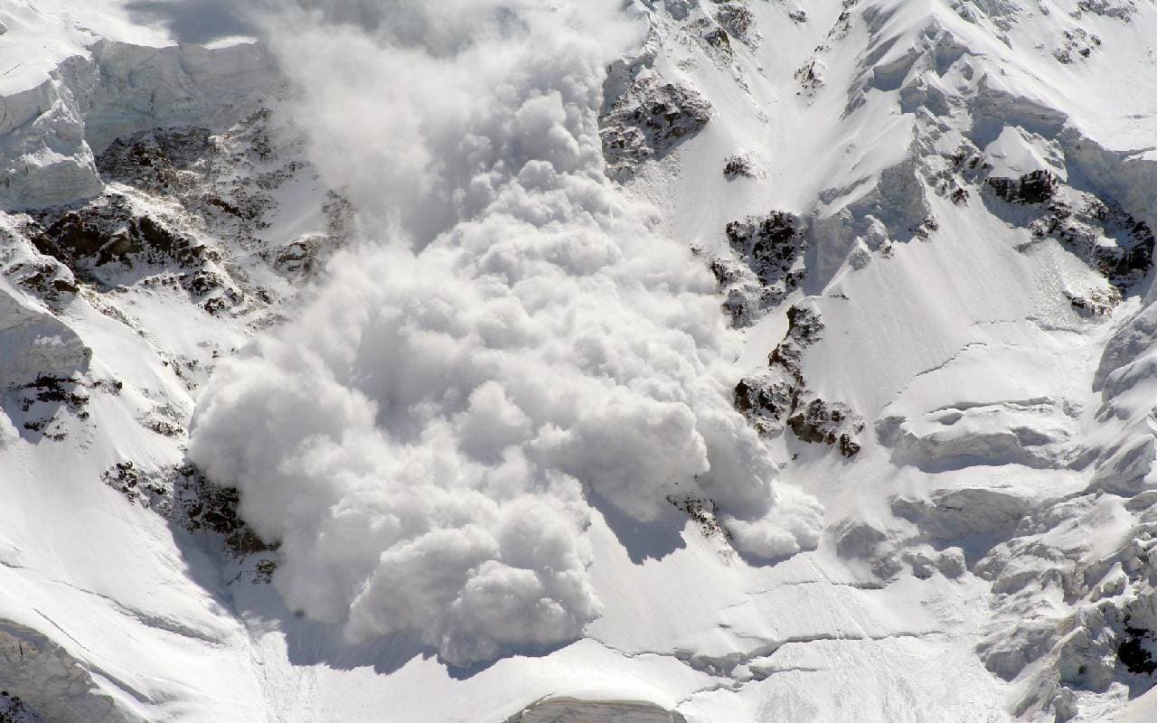 Bis Donnerstag keine Schnee-Entspannung in den Alpen – hohe Lawinengefahr bleibt!